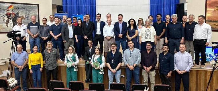 AMZOP sedia apresentação de dados do IBGE sobre tempestades no RS